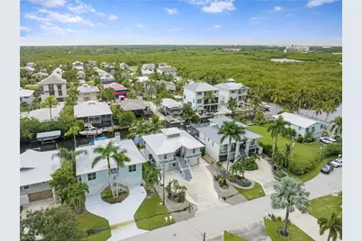 1282 Venetian Way, Naples, FL 34110 - Photo 40