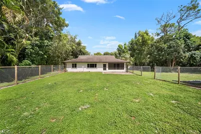 5750 Westport Ln, Naples, FL 34116 - Photo 38