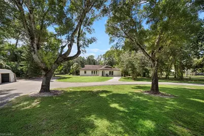 5750 Westport Ln, Naples, FL 34116 - Photo 2