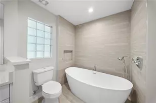 5750 Westport Ln, Naples, FL 34116 - Photo 24