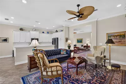 3804 Columbia Ct, Naples, FL 34119 - Photo 4