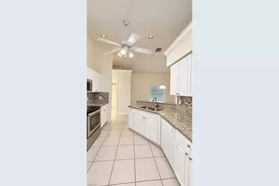 403 SE 22nd St, Cape Coral, FL 33990 - Photo 6
