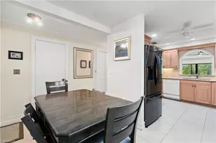 1050 6th St S, Naples, FL 34102 - Photo 12
