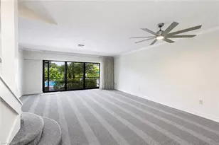 1050 6th St S, Naples, FL 34102 - Photo 10
