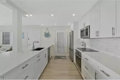 222 Harbour Dr #407, Naples, FL 34103 - Photo 8