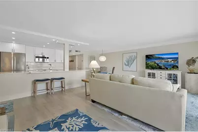 222 Harbour Dr #407, Naples, FL 34103 - Photo 6