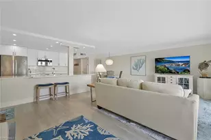 222 Harbour Dr, Naples, FL 34103 - Photo 6