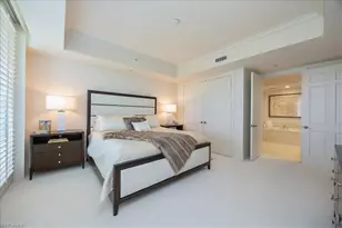 285 Grande Way, Naples, FL 34110 - Photo 10