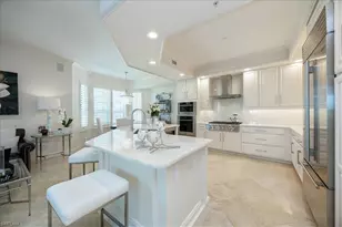 285 Grande Way, Naples, FL 34110 - Photo 8