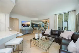 285 Grande Way, Naples, FL 34110 - Photo 2