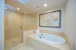 285 Grande Way, Naples, FL 34110 - Photo 14