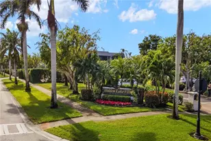 788 Park Shore Dr, Naples, FL 34103 - Photo 30