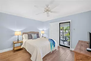 788 Park Shore Dr, Naples, FL 34103 - Photo 10