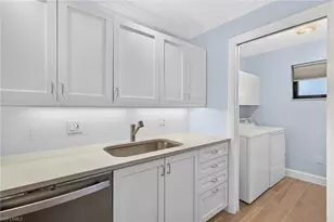 788 Park Shore Dr, Naples, FL 34103 - Photo 4