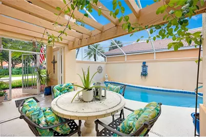 129 Sabal Lake Dr, Naples, FL 34104 - Photo 2
