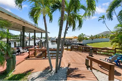 5161 Williams Dr, Fort Myers Beach, FL 33931 - Photo 4