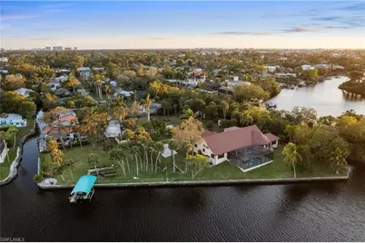 27557 Shore Dr, Bonita Springs, FL 34134 - Photo 44