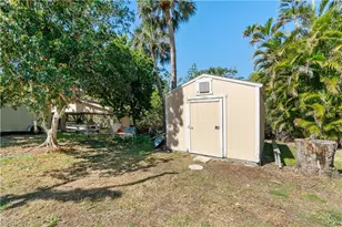 27557 Shore Dr, Bonita Springs, FL 34134 - Photo 40