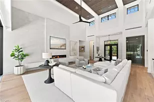1300 Nautilus Rd, Naples, FL 34102 - Photo 14