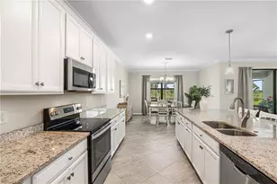 17620 Kinzie Ln, Estero, FL 33928 - Photo 12