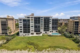 9375 Gulf Shore Dr, Naples, FL 34108 - Photo 40