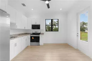887 6th St SE, Naples, FL 34117 - Photo 24