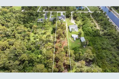 887 6th St SE, Naples, FL 34117 - Photo 32