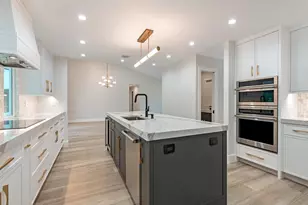 5520 Cynthia Ln, Naples, FL 34112 - Photo 4