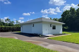 5520 Cynthia Ln, Naples, FL 34112 - Photo 32