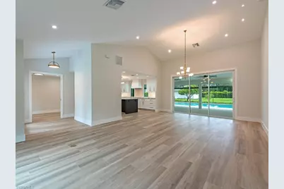5520 Cynthia Ln, Naples, FL 34112 - Photo 8