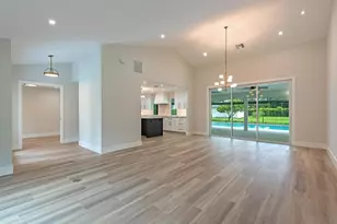 5520 Cynthia Ln, Naples, FL 34112 - Photo 8