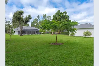 5520 Cynthia Ln, Naples, FL 34112 - Photo 26