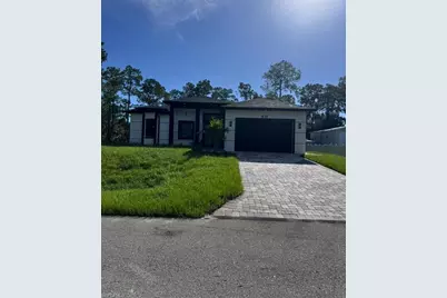 818 Columbus Ave, Lehigh Acres, FL 33972 - Photo 10