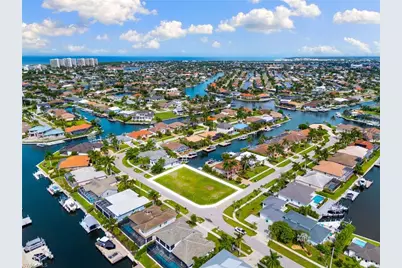 960 Bonita Ct, Marco Island, FL 34145 - Photo 32