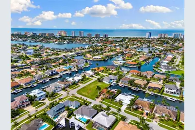 960 Bonita Ct, Marco Island, FL 34145 - Photo 8