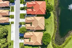 7887 Sanctuary Cir, Naples, FL 34104 - Photo 30