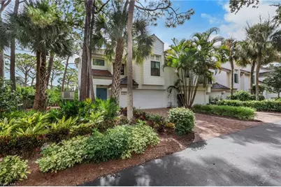 27131 Oakwood Lake Dr, Bonita Springs, FL 34134 - Photo 2