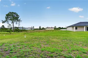 454 Mercedes Ct, Lehigh Acres, FL 33972 - Photo 46