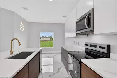 454 Mercedes Ct, Lehigh Acres, FL 33972 - Photo 26