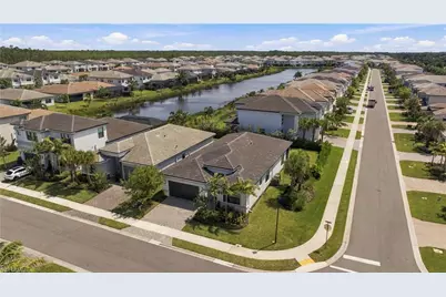 12219 Red Pine Pl, Estero, FL 33928 - Photo 4