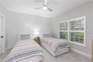 414 Sugar Pine Ln, Naples, FL 34108 - Photo 16
