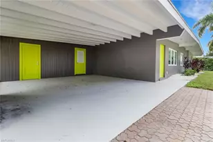 5150 Sand Dollar Ln, Naples, FL 34103 - Photo 4
