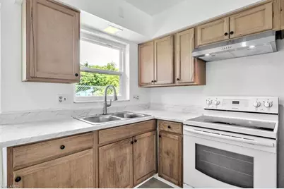 2423 Jeffcott St, Fort Myers, FL 33901 - Photo 12