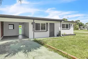 2423 Jeffcott St, Fort Myers, FL 33901 - Photo 1