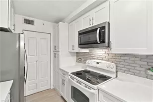 8960 Colonnades Ct E, Bonita Springs, FL 34135 - Photo 10