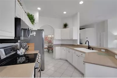 1224 Chelmsford Ct, Naples, FL 34104 - Photo 6