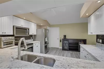 848 Marblehead Dr, Naples, FL 34104 - Photo 6