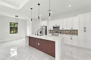 2348 72nd Ave NE, Naples, FL 34120 - Photo 8