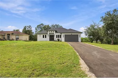 2348 72nd Ave NE, Naples, FL 34120 - Photo 2