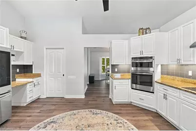 260 20th Ave NE, Naples, FL 34120 - Photo 12